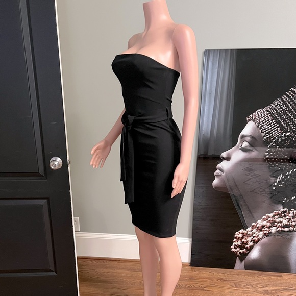 “All American” Black Bandeau Top MIDI Dress. Very Classy & Sexy. Size US 4. - Picture 4 of 5